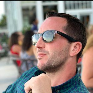 Meet your Posher, Alex